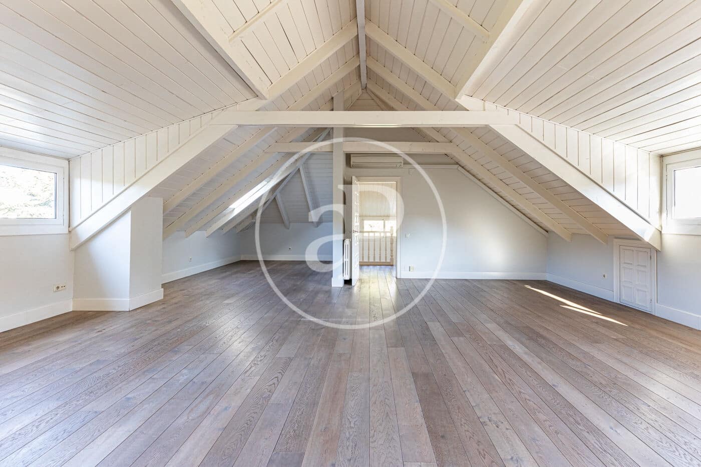 6 makuuhuone Huvila vuokrattavana paikassa Sant Cugat del Valles mukana uima-altaan - 6 900 € (Ref: 9310875)