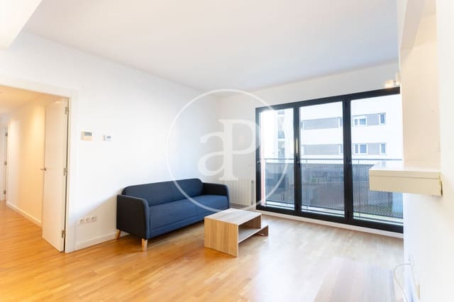 Appartement de 3 chambres à louer à El Poblenou, Barcelone ville - 2 500 € (Ref: 9312844)