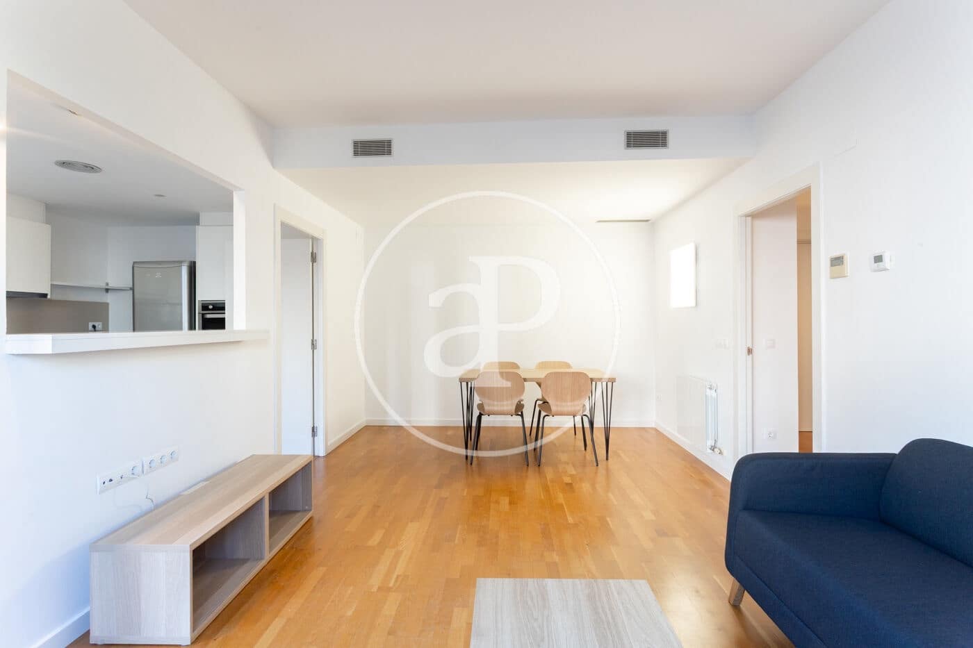 3 soveværelse Lejlighed til leje i Barcelona by - € 2.500 (Ref: 9312844)