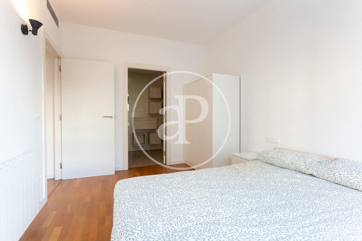 3 soveværelse Lejlighed til leje i Barcelona by - € 2.500 (Ref: 9312844)