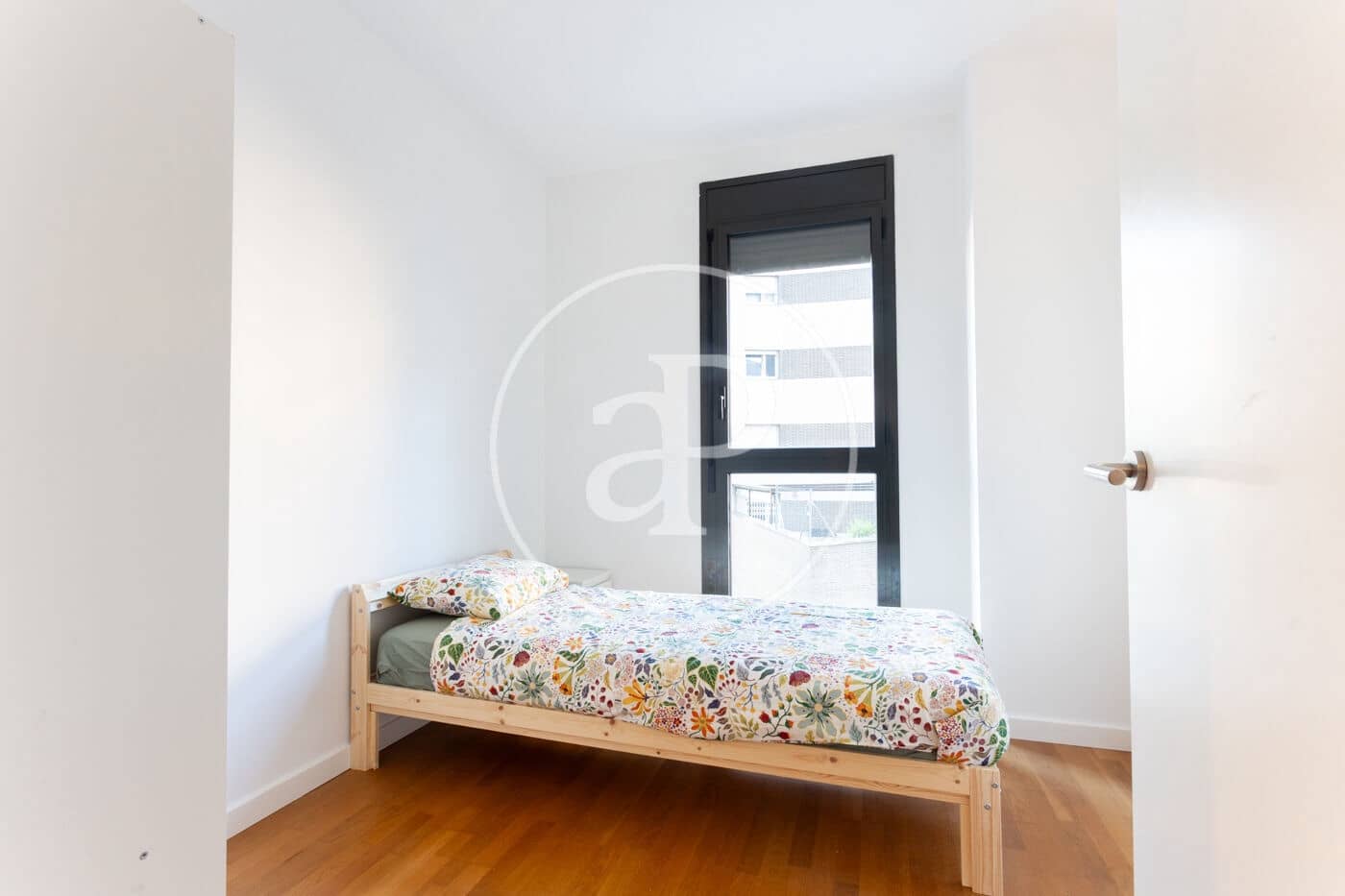 3 soveværelse Lejlighed til leje i Barcelona by - € 2.500 (Ref: 9312844)