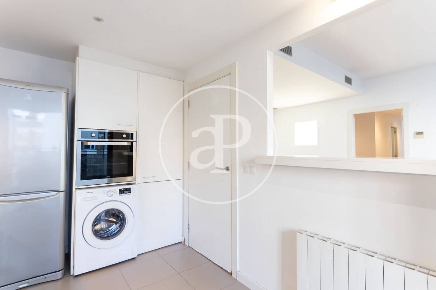 3 soveværelse Lejlighed til leje i Barcelona by - € 2.500 (Ref: 9312844)