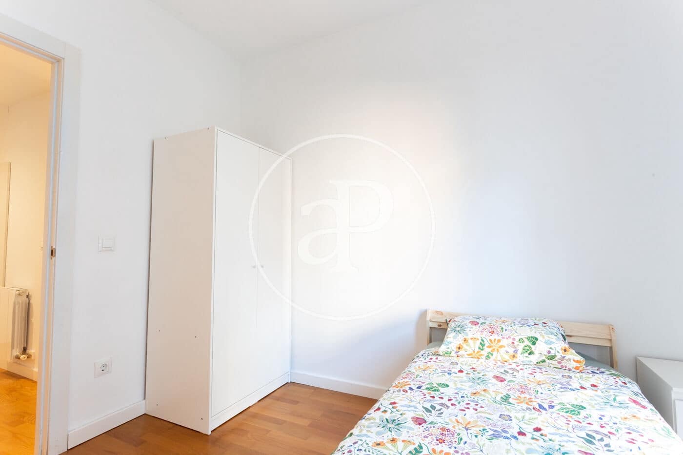 3 soveværelse Lejlighed til leje i Barcelona by - € 2.500 (Ref: 9312844)