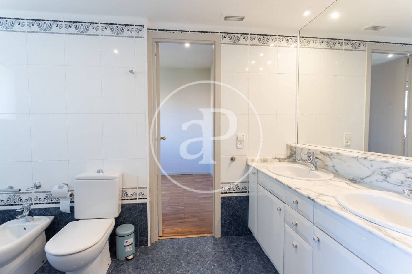 4 bedroom Penthouse for rent in Barcelona city - € 4,900 (Ref: 9312846)