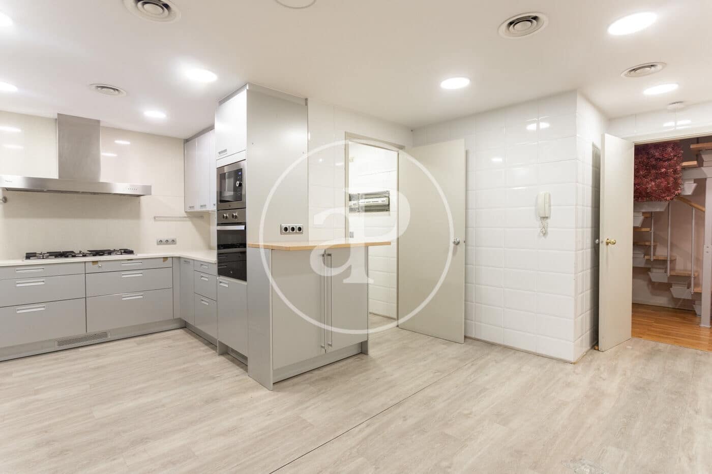 4 bedroom Penthouse for rent in Barcelona city - € 4,900 (Ref: 9312846)
