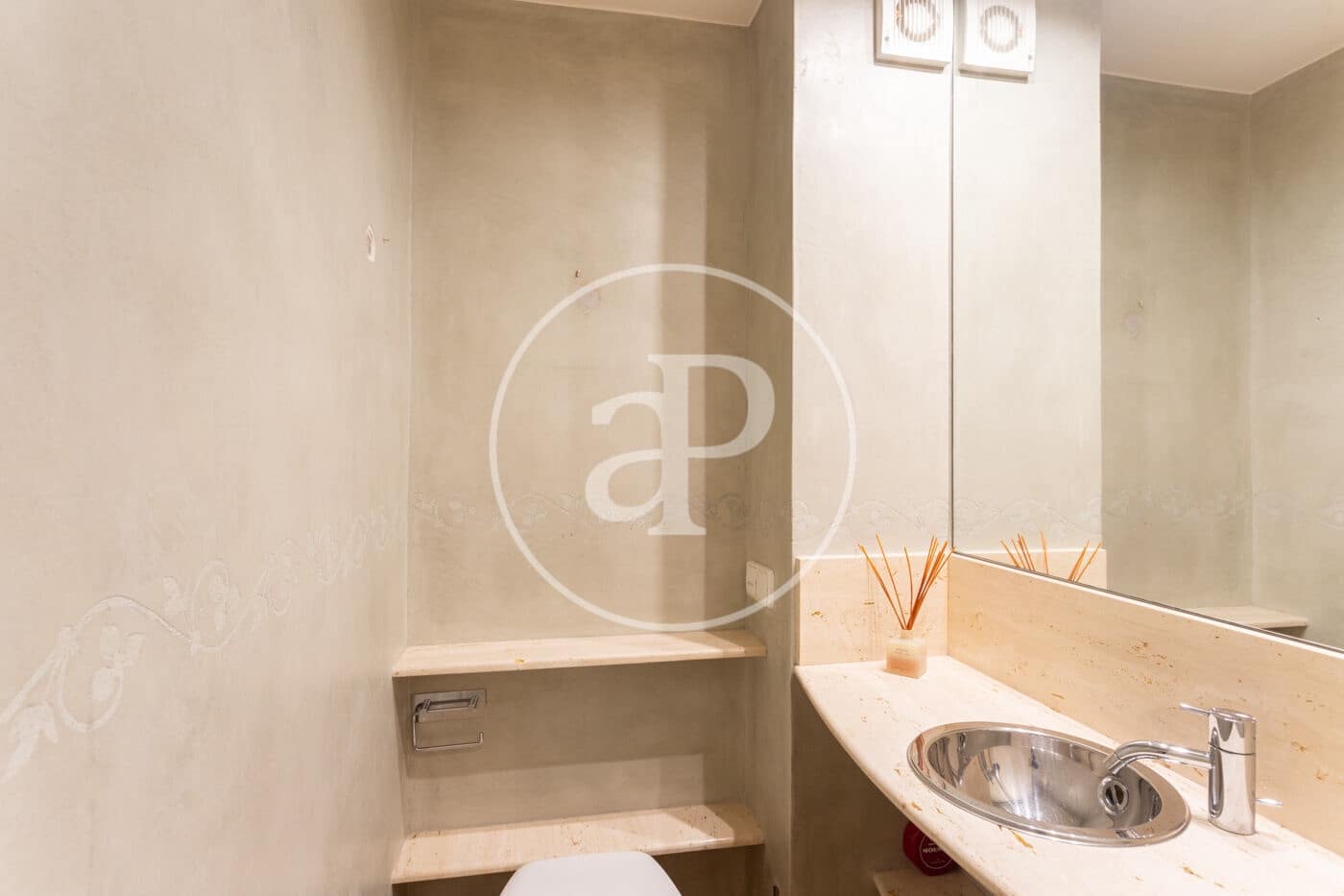 4 bedroom Penthouse for rent in Barcelona city - € 4,900 (Ref: 9312846)