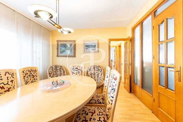 5 bedroom Villa for sale in Cerdanyola del Vallès with pool - € 932,000 (Ref: 9312848)