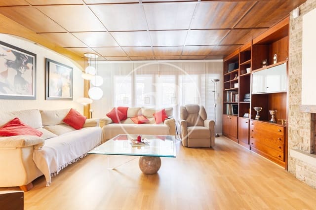 5 slaapkamer Villa te koop in Cerdanyola del Vallès met zwembad - € 932.000 (Ref: 9312848)