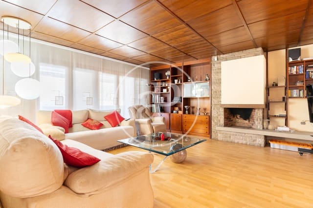 5 slaapkamer Villa te koop in Cerdanyola del Vallès met zwembad - € 932.000 (Ref: 9312848)