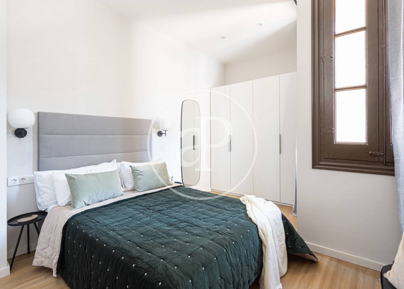 2 slaapkamer Appartement te huur in Barcelona stad - € 3.250 (Ref: 9317826)