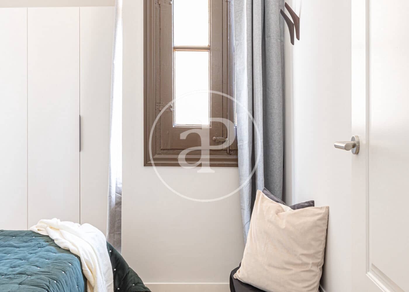 2 slaapkamer Appartement te huur in Barcelona stad - € 3.250 (Ref: 9317826)