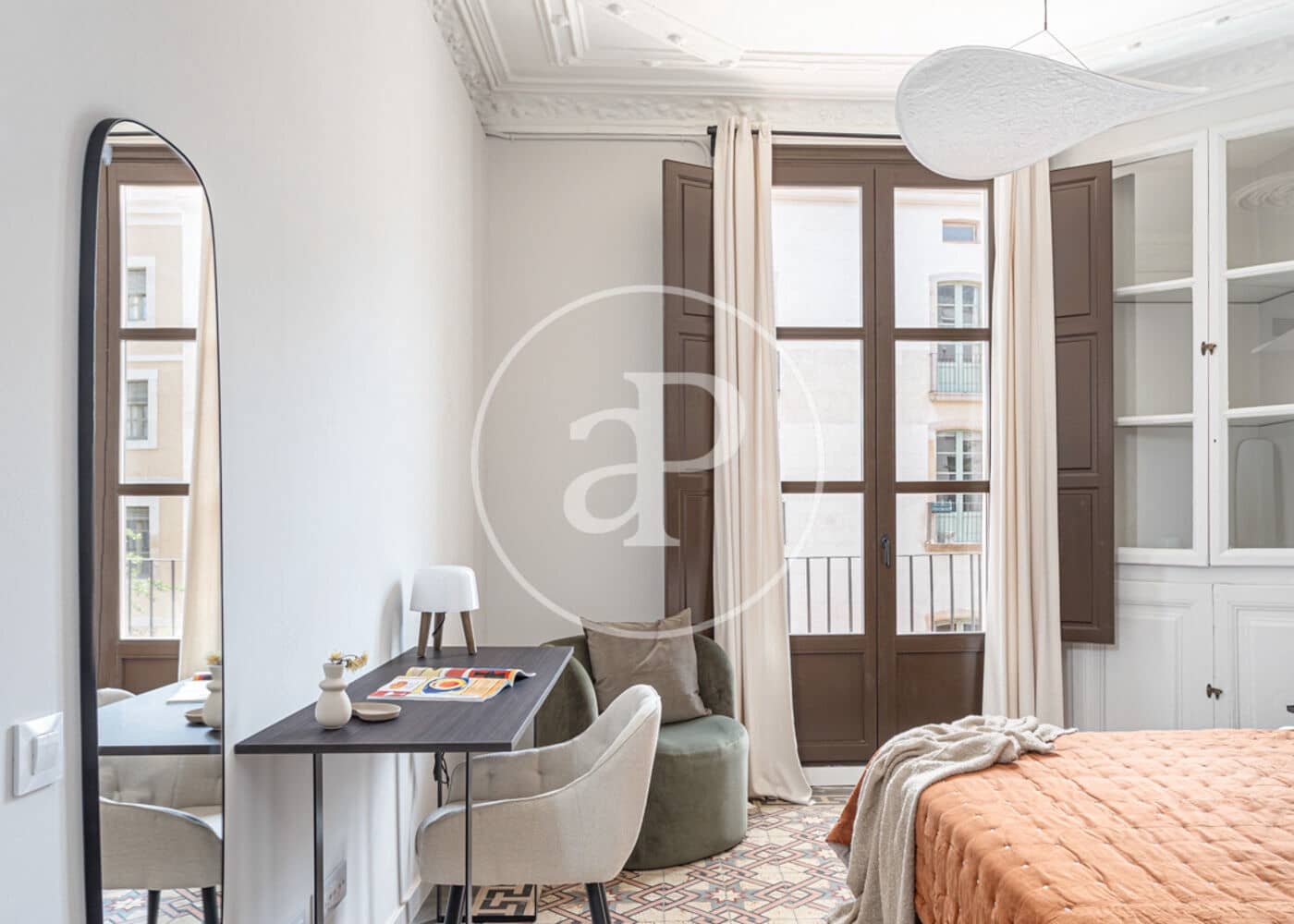 2 slaapkamer Appartement te huur in Barcelona stad - € 3.250 (Ref: 9317826)