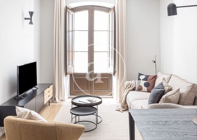 2 soverom Leilighet til leie i El Barri Gòtic, Barcelona by - € 3 250 (Ref: 9317826)