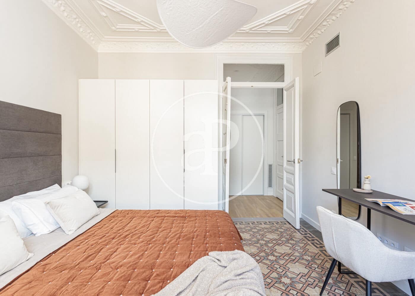 2 slaapkamer Appartement te huur in Barcelona stad - € 3.250 (Ref: 9317826)