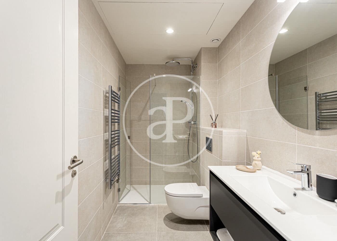 2 soverom Leilighet til leie i Barcelona by - € 3 450 (Ref: 9317827)