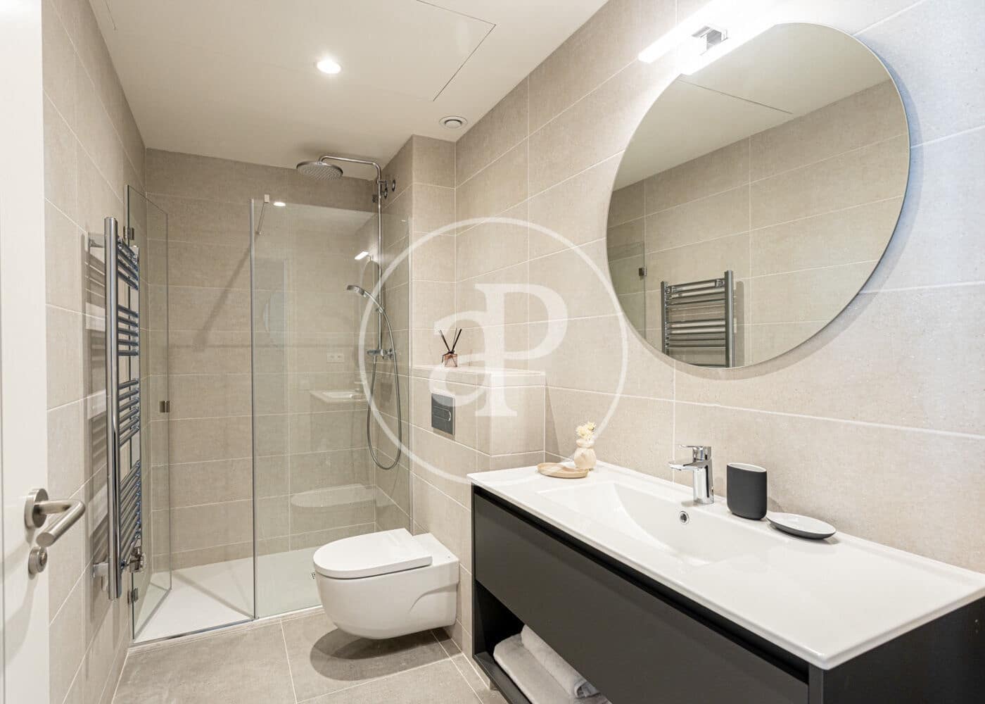 2 soverom Leilighet til leie i Barcelona by - € 3 450 (Ref: 9317827)