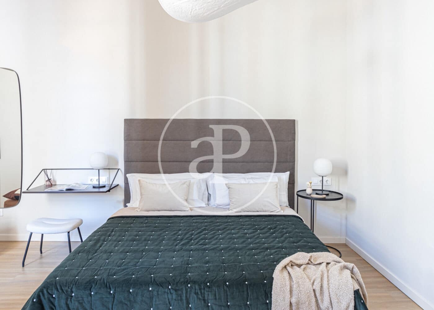 2 soverom Leilighet til leie i Barcelona by - € 3 450 (Ref: 9317827)