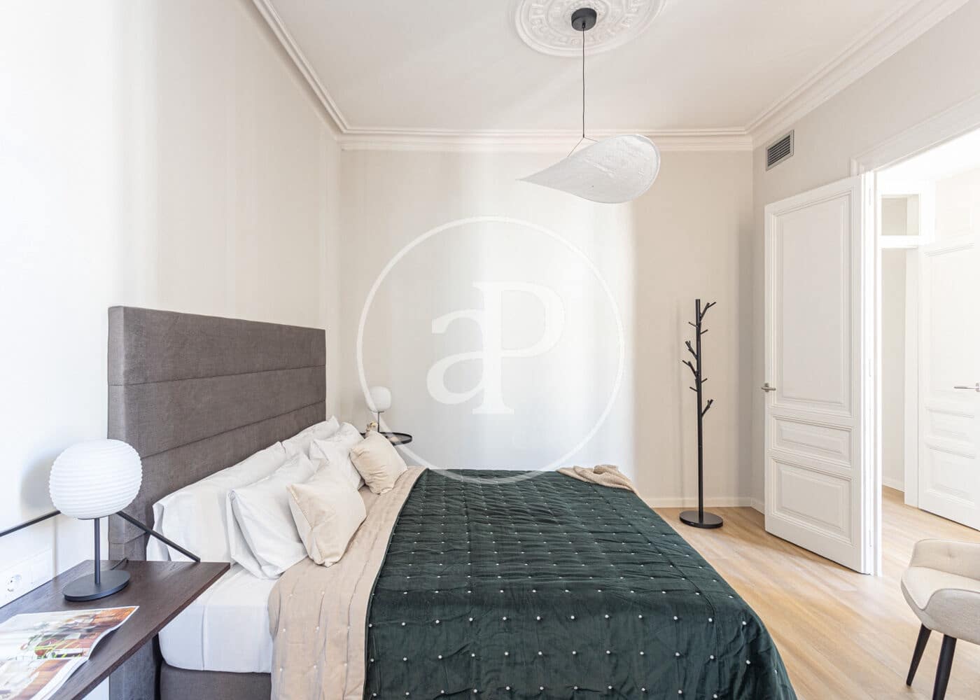 2 soverom Leilighet til leie i Barcelona by - € 3 450 (Ref: 9317827)