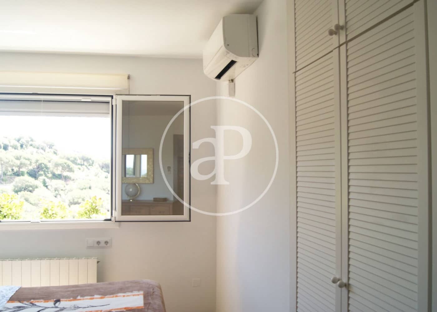 5 bedroom Villa for sale in Alella with pool - € 1,090,000 (Ref: 9321877)