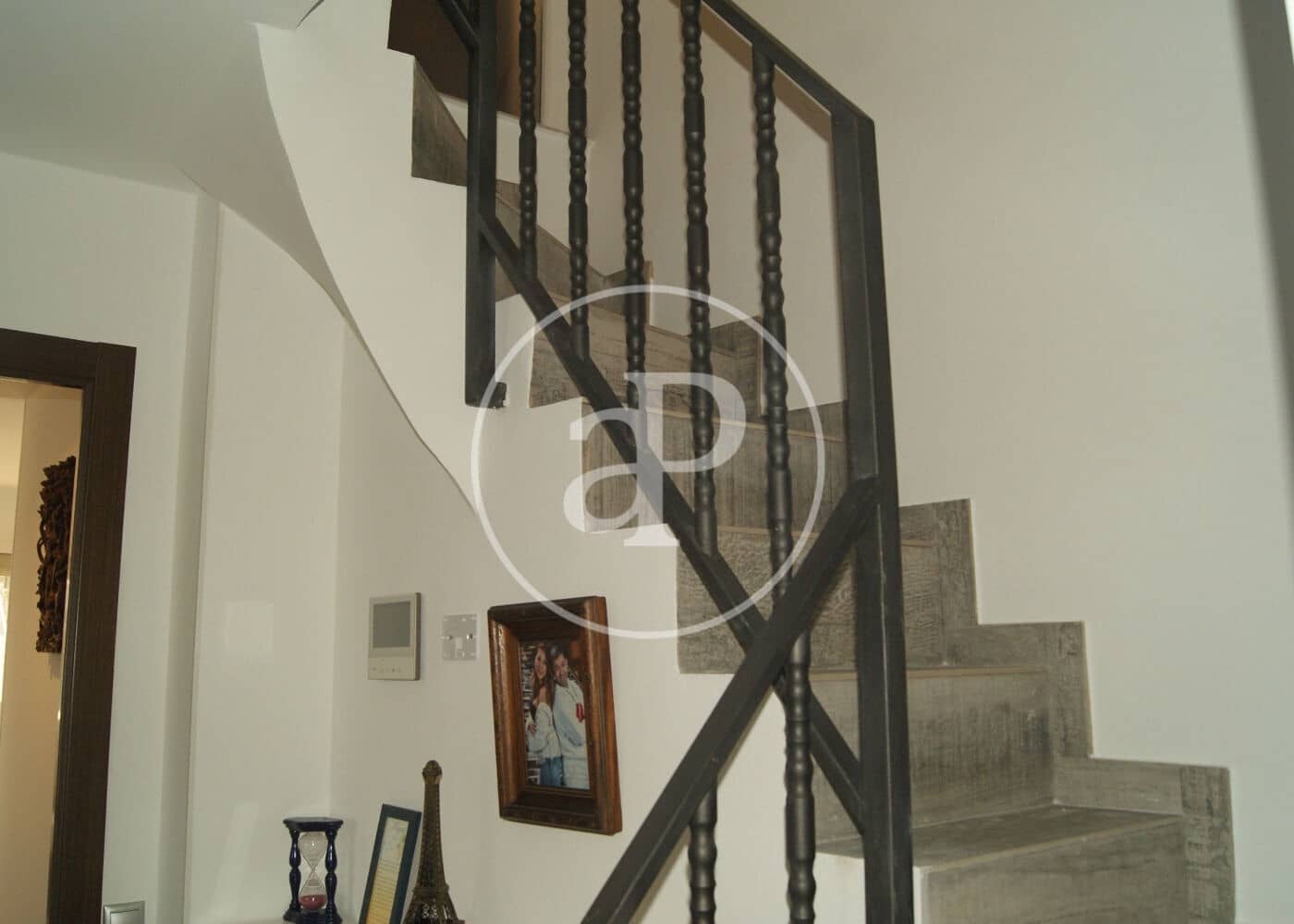 5 bedroom Villa for sale in Alella with pool - € 1,090,000 (Ref: 9321877)