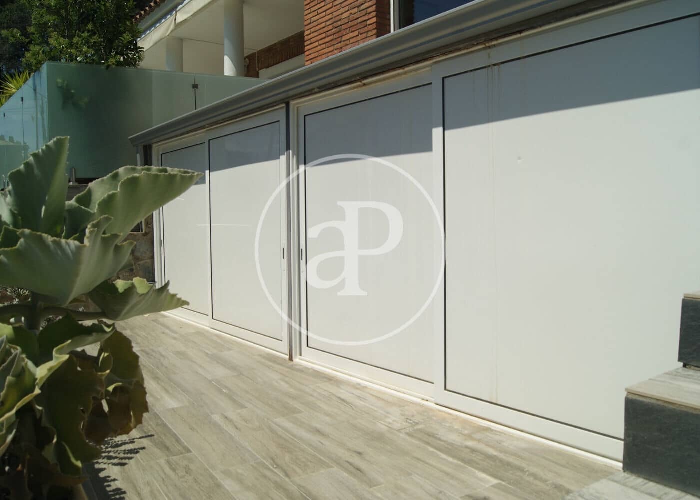 5 bedroom Villa for sale in Alella with pool - € 1,090,000 (Ref: 9321877)