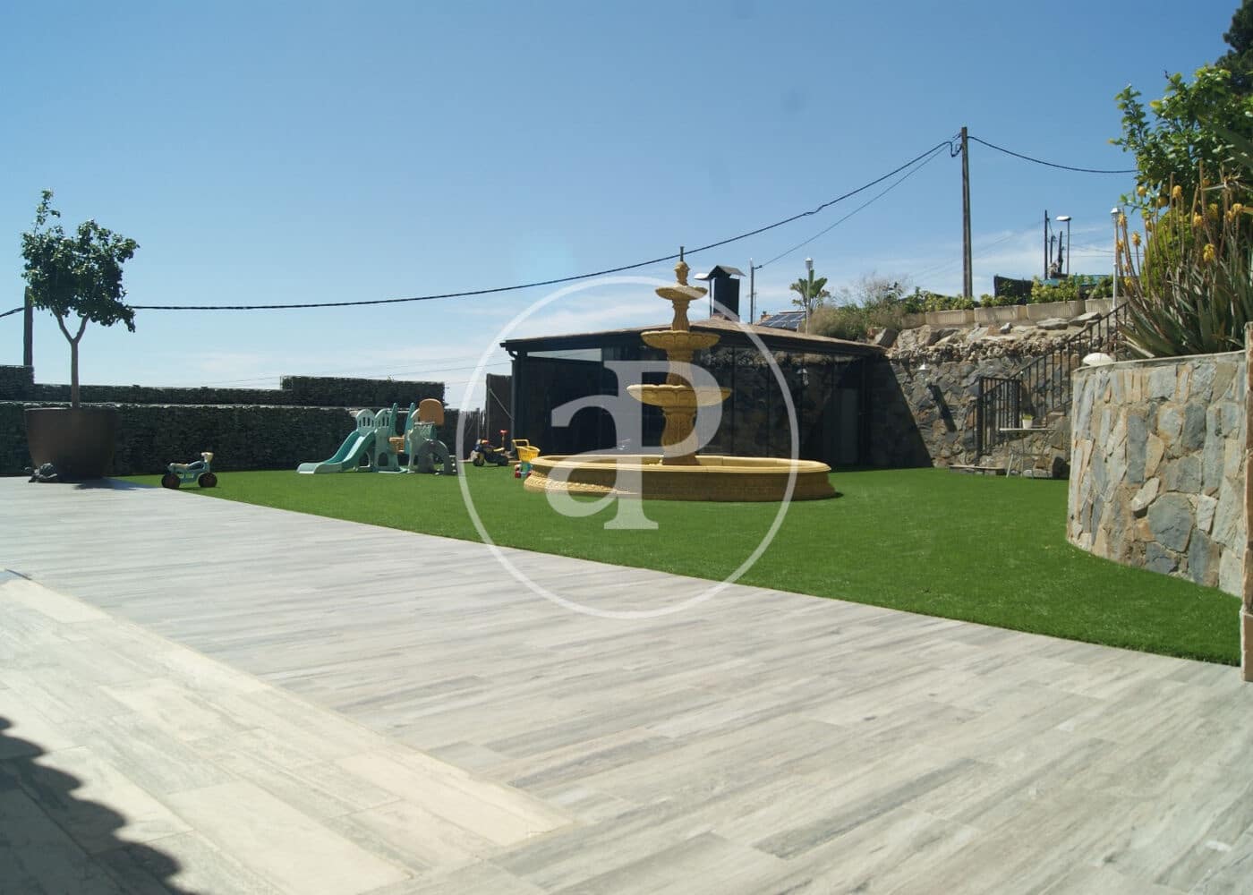 5 bedroom Villa for sale in Alella with pool - € 1,090,000 (Ref: 9321877)