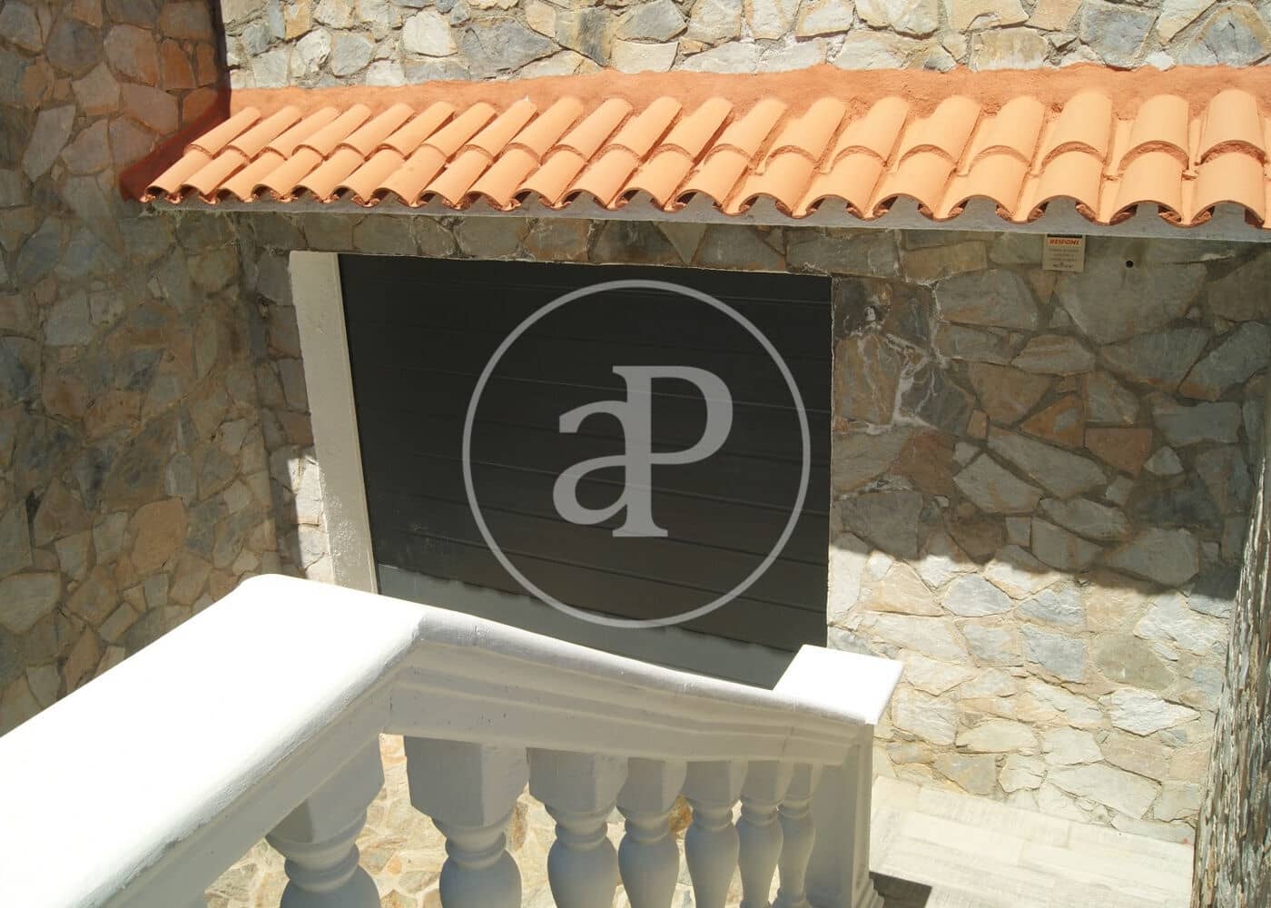 5 bedroom Villa for sale in Alella with pool - € 1,090,000 (Ref: 9321877)