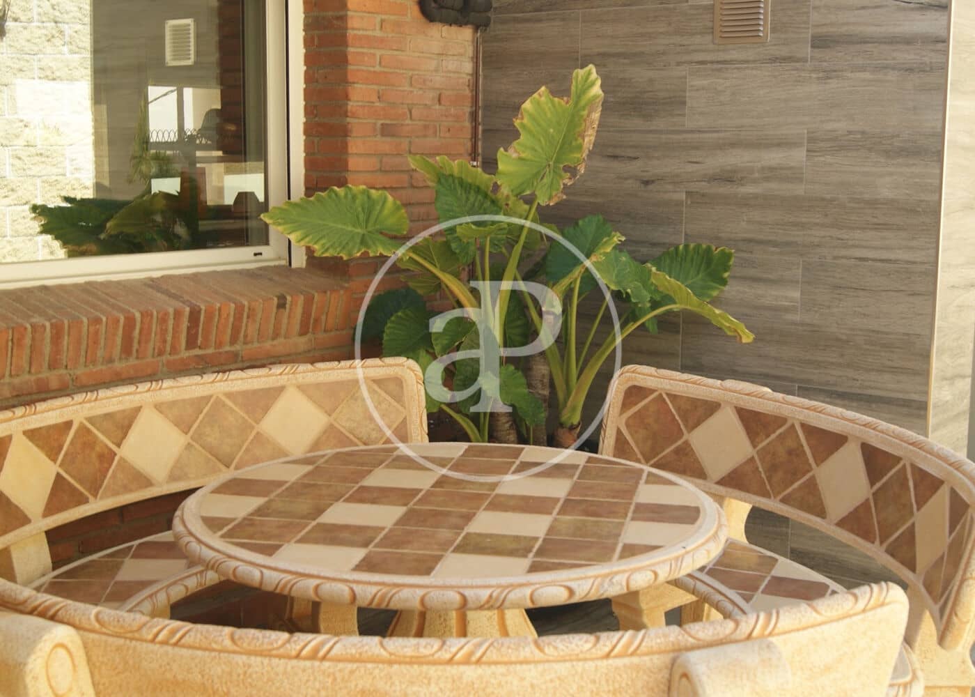 5 bedroom Villa for sale in Alella with pool - € 1,090,000 (Ref: 9321877)