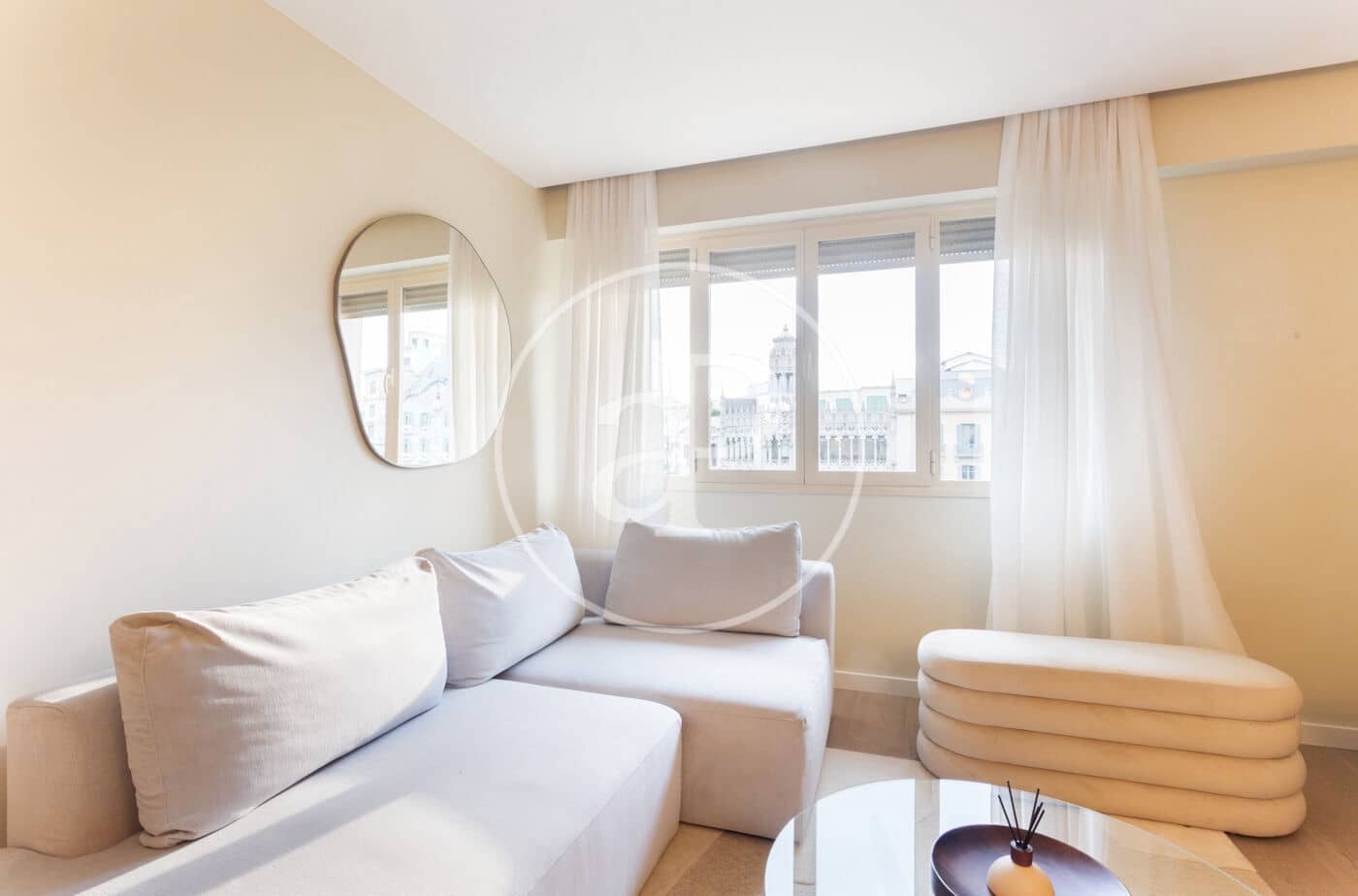 Appartement de 2 chambres à louer à Barcelone ville - 3 650 € (Ref: 9321878)