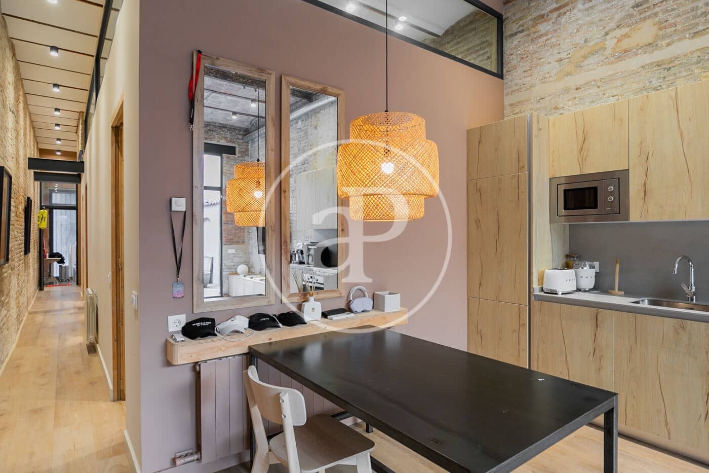 3 slaapkamer Appartement te huur in Barcelona stad - € 2.200 (Ref: 9321879)