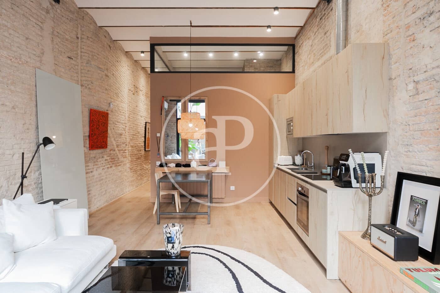 3 slaapkamer Appartement te huur in Barcelona stad - € 2.200 (Ref: 9321879)