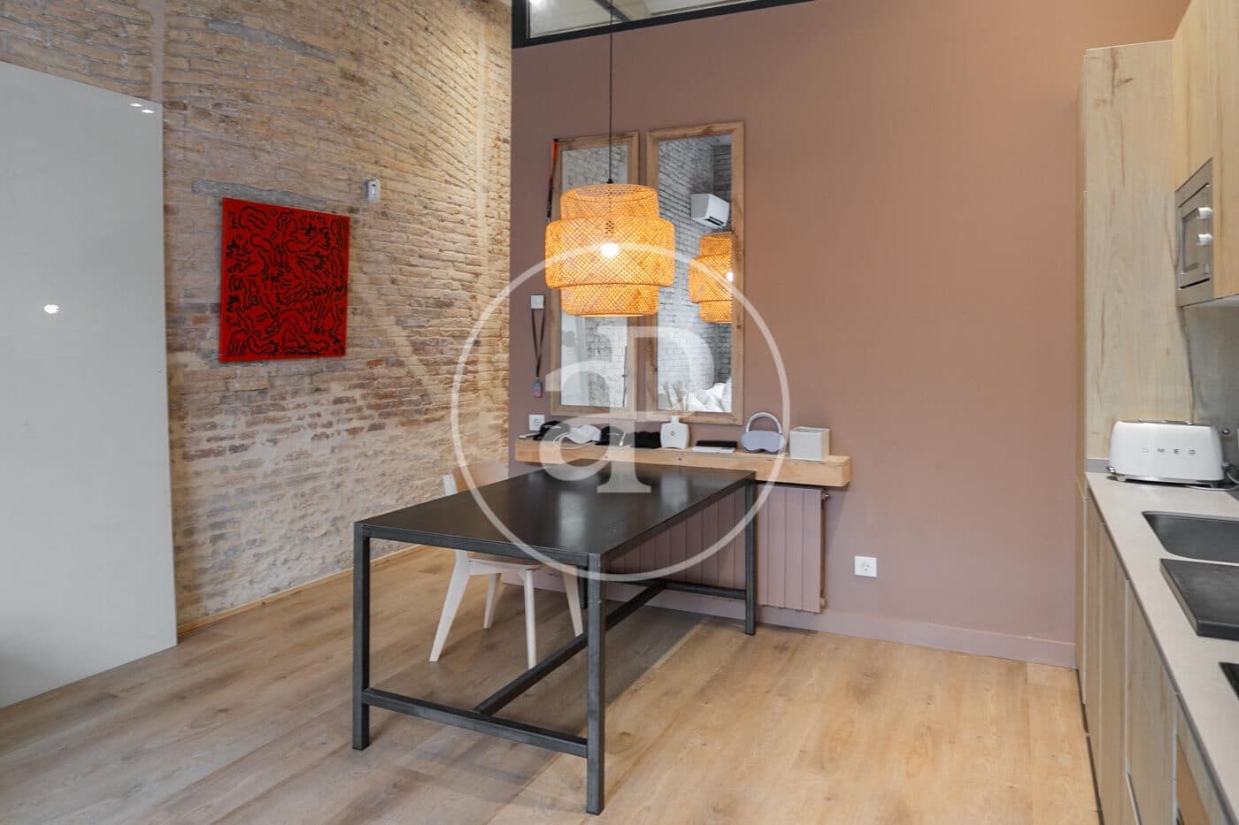 3 slaapkamer Appartement te huur in Barcelona stad - € 2.200 (Ref: 9321879)