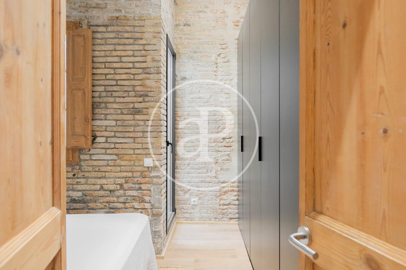 3 slaapkamer Appartement te huur in Barcelona stad - € 2.200 (Ref: 9321879)