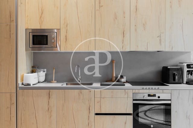 3 makuuhuone Huoneisto vuokrattavana paikassa Sants, Barcelona kaupunki - 2 200 € (Ref: 9321879)