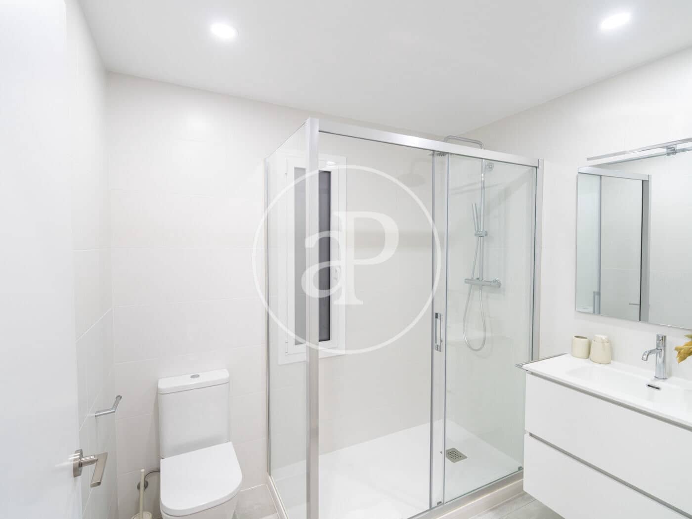 Apartamento de 3 habitaciones en Barcelona ciudad en venta - 695.000 € (Ref: 9321880)