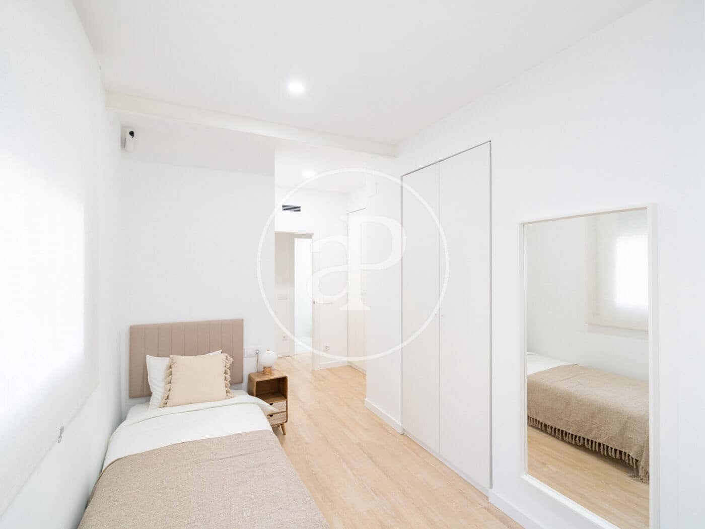 Apartamento de 3 habitaciones en Barcelona ciudad en venta - 695.000 € (Ref: 9321880)