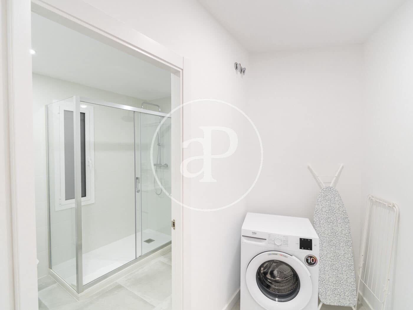 Apartamento de 3 habitaciones en Barcelona ciudad en venta - 695.000 € (Ref: 9321880)