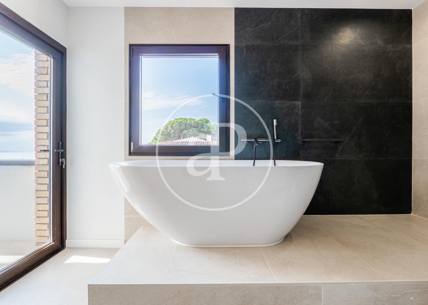 4 soveværelse Villa til salg i Arenys de Mar med swimmingpool - € 1.150.000 (Ref: 9321882)