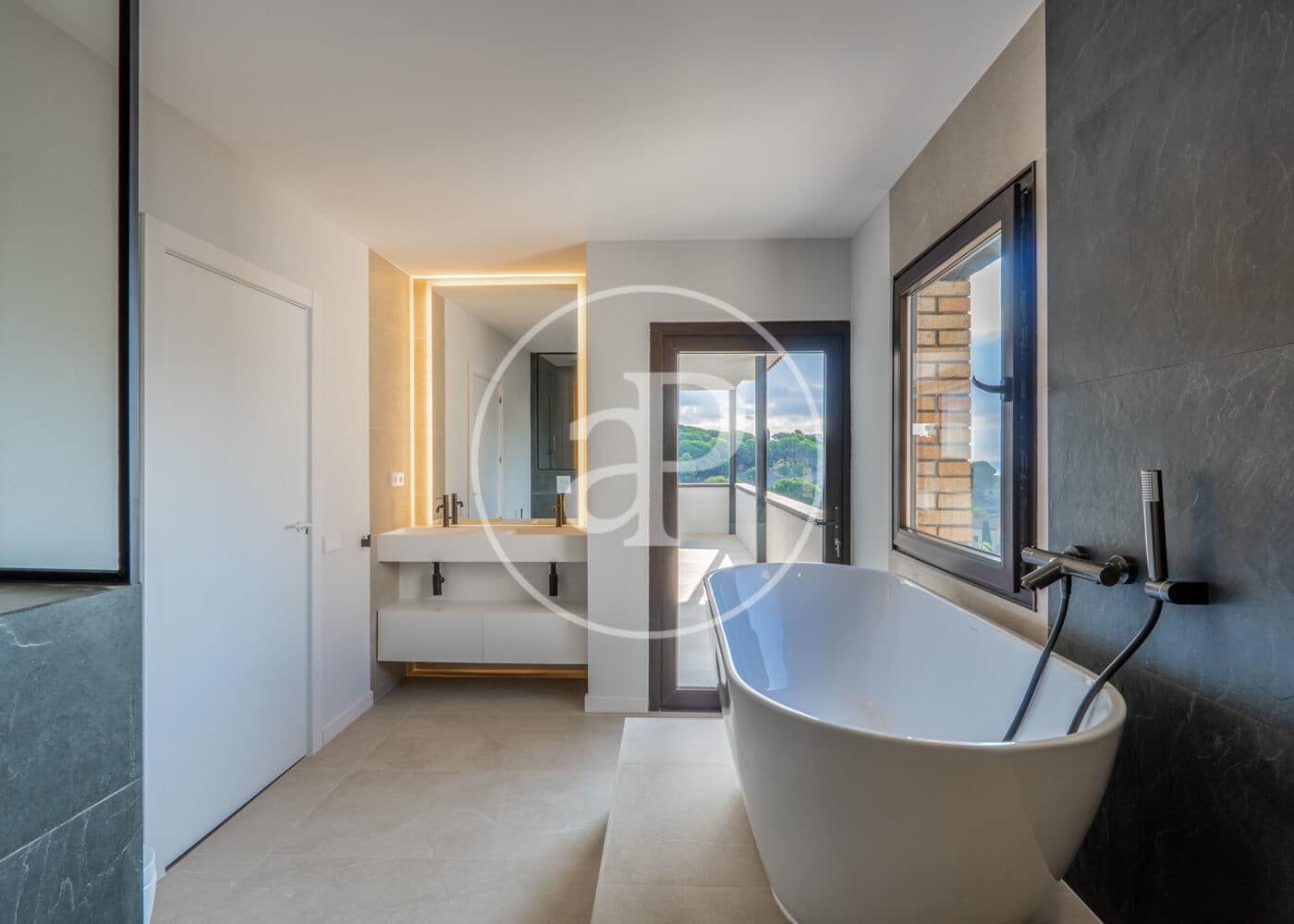 4 soveværelse Villa til salg i Arenys de Mar med swimmingpool - € 1.150.000 (Ref: 9321882)