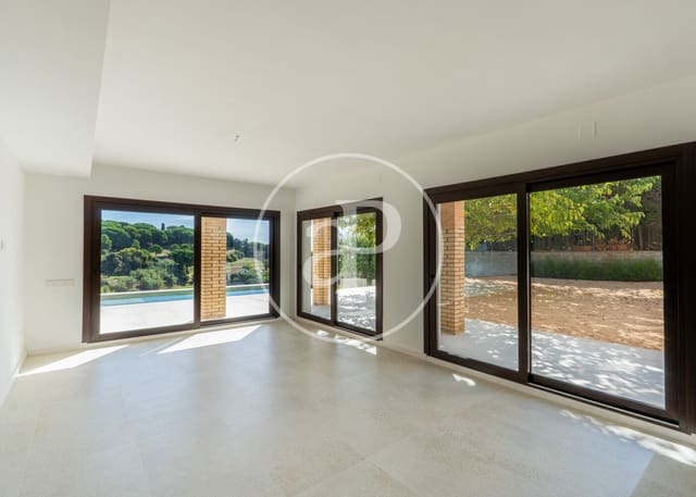 4 bedroom Villa for sale in Arenys de Mar with pool - € 1,150,000 (Ref: 9321882)