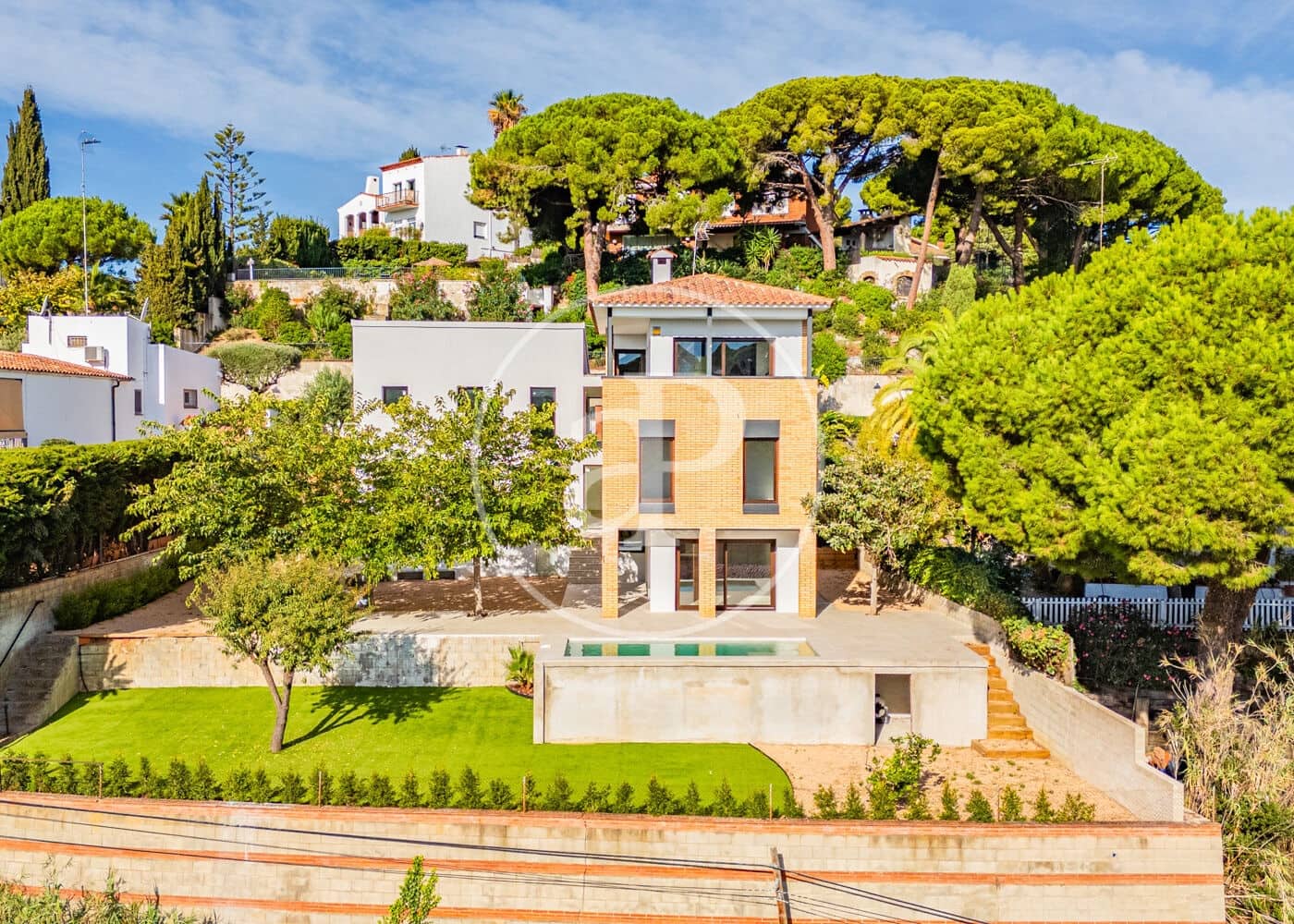 4 soveværelse Villa til salg i Arenys de Mar med swimmingpool - € 1.150.000 (Ref: 9321882)