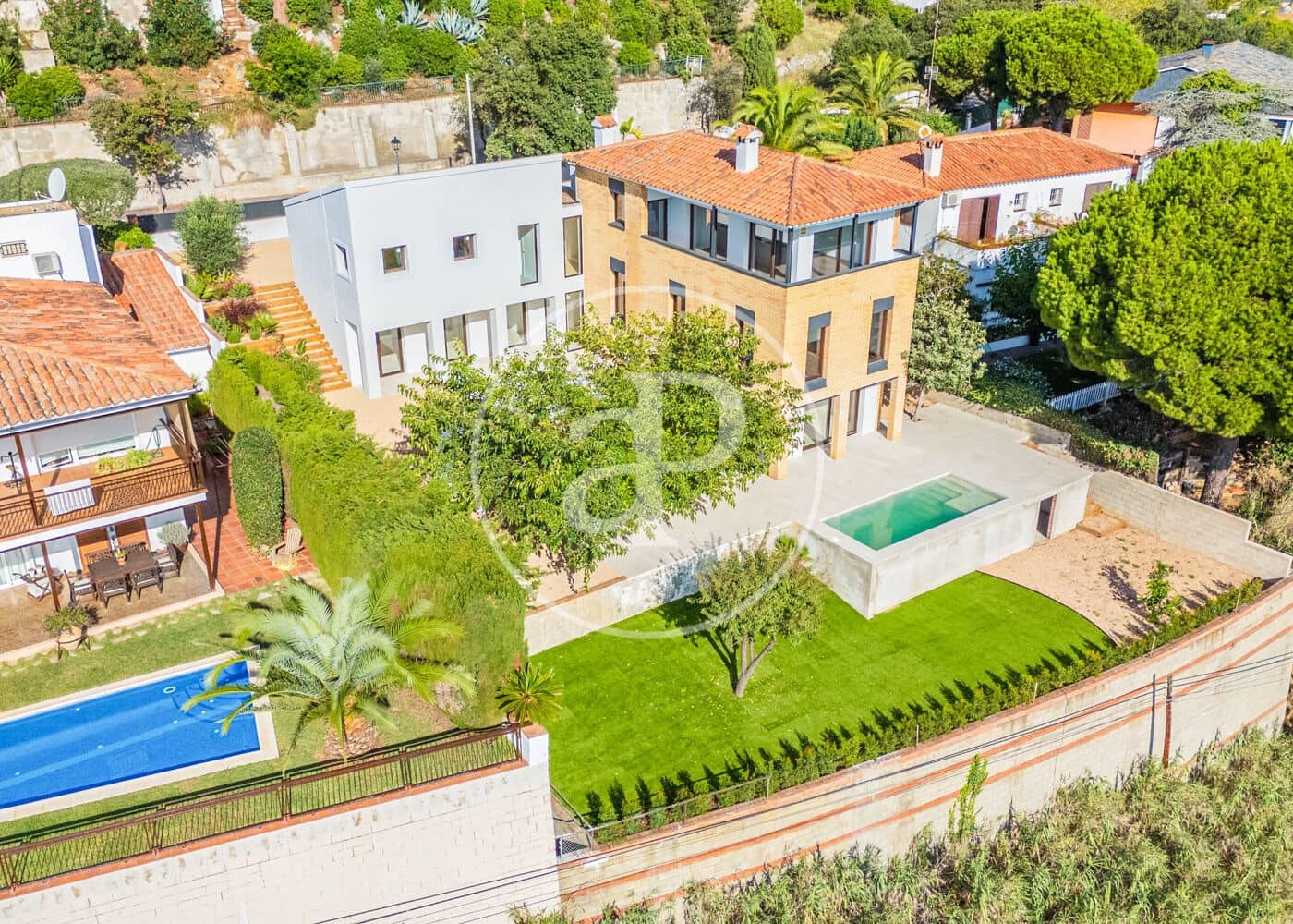 4 soveværelse Villa til salg i Arenys de Mar med swimmingpool - € 1.150.000 (Ref: 9321882)