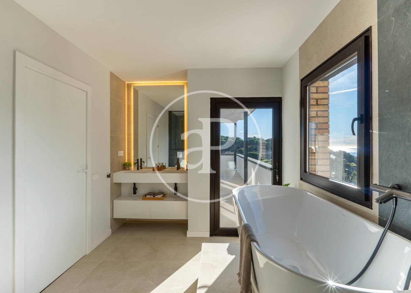 4 bedroom Villa for sale in Arenys de Mar with pool - € 1,090,000 (Ref: 9321882)