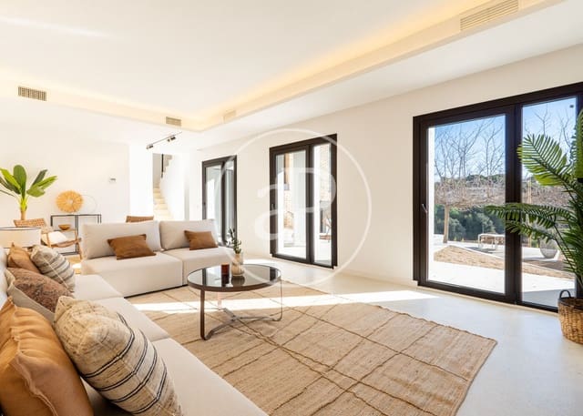 4 sypialnia Willa na sprzedaż w Arenys de Mar z basenem - 1 090 000 € (Ref: 9321882)