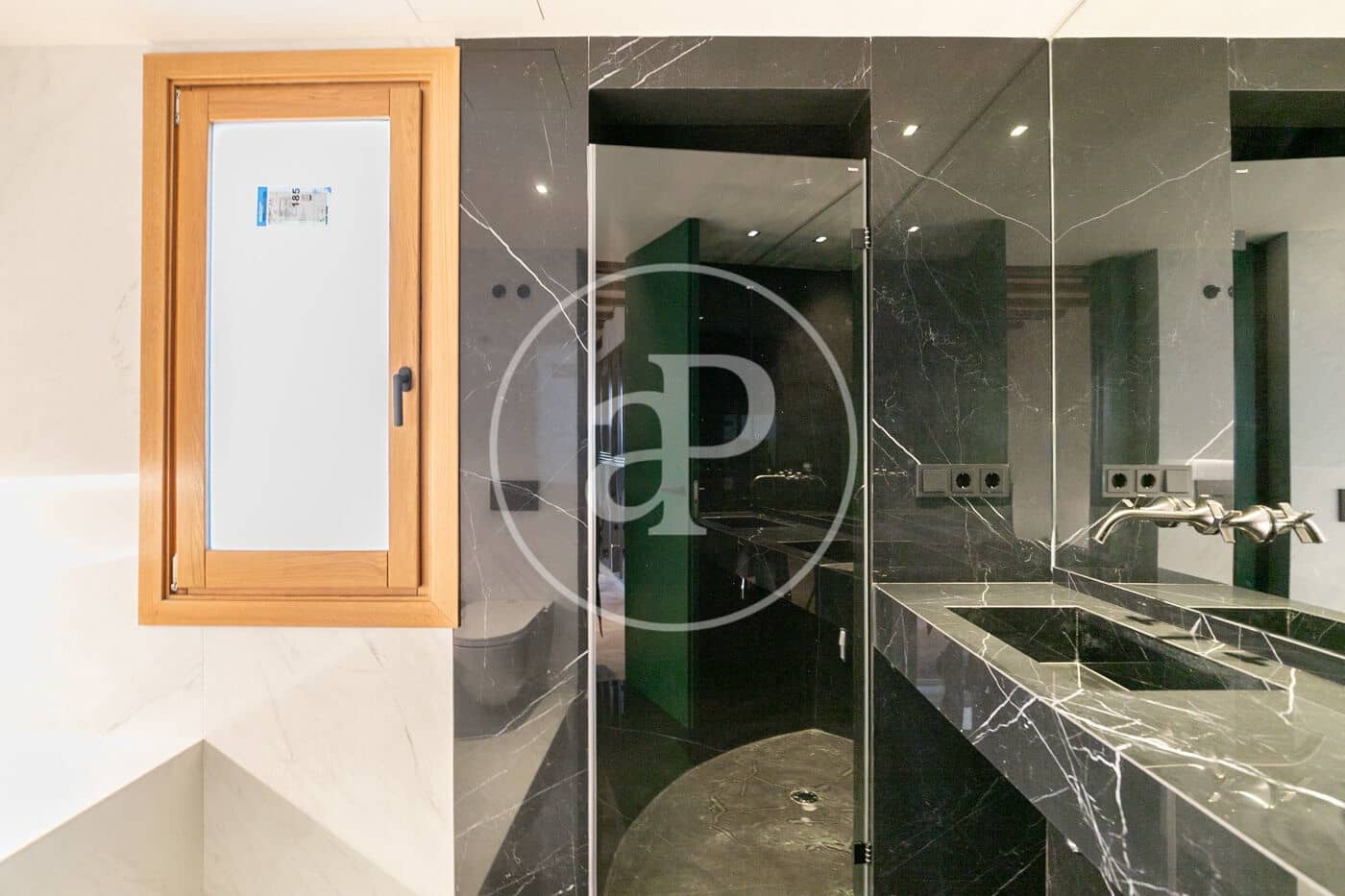 2 soveværelse Penthouse til salg i Barcelona by - € 1.400.000 (Ref: 9326454)