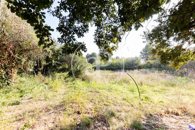 Mark till salu i Rubí - 830 000 € (Ref: 9330620)