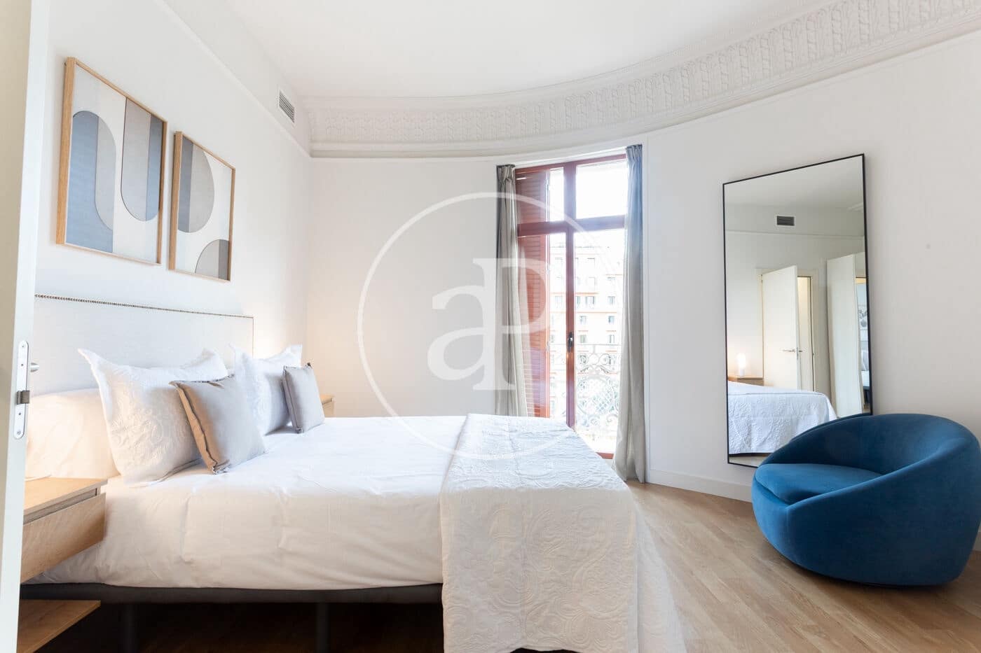 2 bedroom Apartment for rent in Barcelona city - € 2,600 (Ref: 9330623)