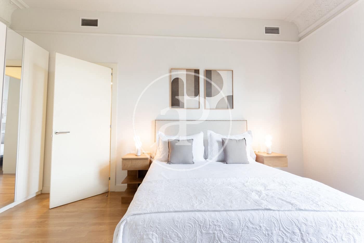 2 bedroom Apartment for rent in Barcelona city - € 2,600 (Ref: 9330623)