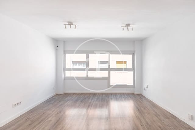 3 quarto Apartamento para venda em Sants, Barcelona cidade - 450 000 € (Ref: 9334922)