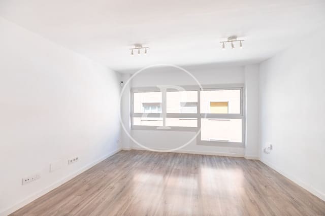 3 quarto Apartamento para venda em Sants, Barcelona cidade - 450 000 € (Ref: 9334922)